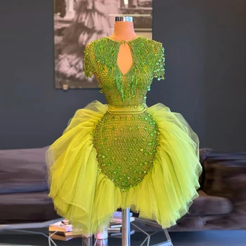Benzersiz Neon Yeşil Dantel Kısa Kokteyl Elbiseleri 2022 Seksi See Through Mini Püskül Kadın Elbiseleri Parti