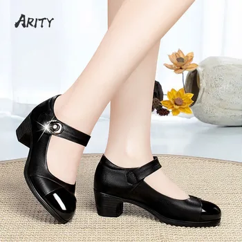 Kadın Siyah iş ayakkabısı Anne Ayakkabı Yumuşak Taban Rahat Orta topuk tek ayakkabı kaymaz deri ayakkabı Orta yaşlı Kadınlar için