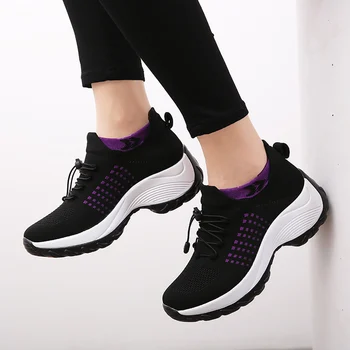 Kadın yürüyüş ayakkabısı 2022 Moda Çorap Sneakers Nefes Konfor Hemşirelik Ayakkabı Rahat Kalın Alt kaymaz Ayakkabı Kadın