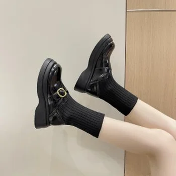 Kalın tabanlı botlar kadın ayakkabısı kadın Chelsea çorap çizmeler yuvarlak deri yarım çizmeler 2022 kış streç siyah çizmeler rahat