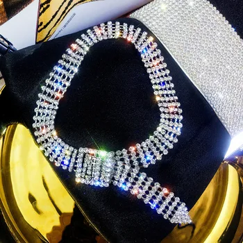 Moda takı Lüks Tam Rhinestone Gerdanlık Kolye Parlak altın Gümüş Renk Düğme Kolye Bildirimi Kadınlar için Parti Hediye
