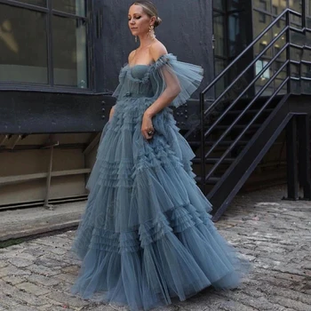 Sofuge Tozlu Mavi Peri Abiye Kapalı Omuz Kısa Puf Kollu Katmanlı Kadın Couture Balo Vestidos De Gala Özelleştirilmiş