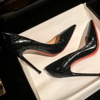 Yeni Marka Pompaları Kadınlar Yüksek Topuk Ayakkabı Kırmızı Parlak Alt Yüksek Topuklu Seksi Parti Sivri Düğün Ayakkabı Sığ Ağız Tek Hoes12cm